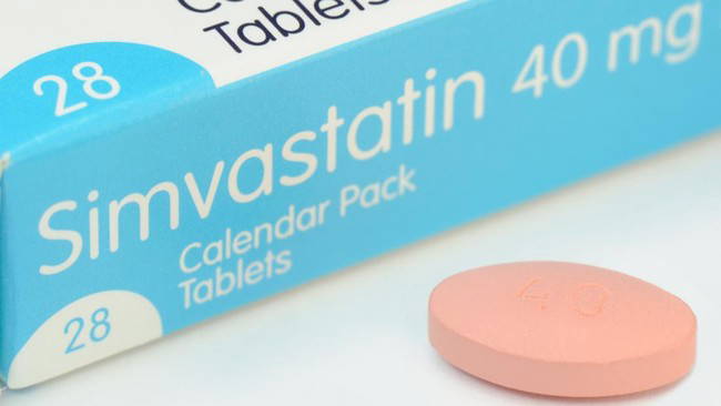 Mengenal Simvastatin dan Perannya bagi Kesehatan Jantung. Foto: Istimewa - mimbarjumat.com